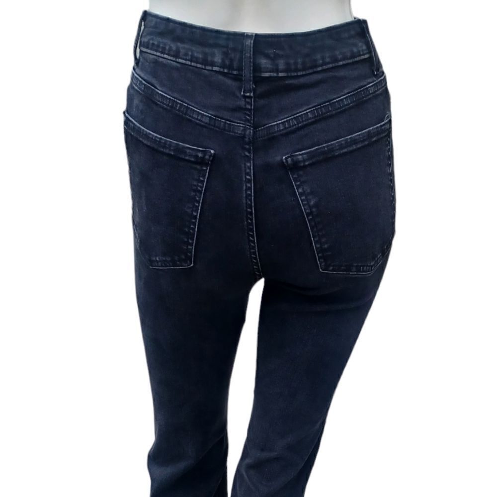 686346....Forever21 Crop Jeans Size 26
