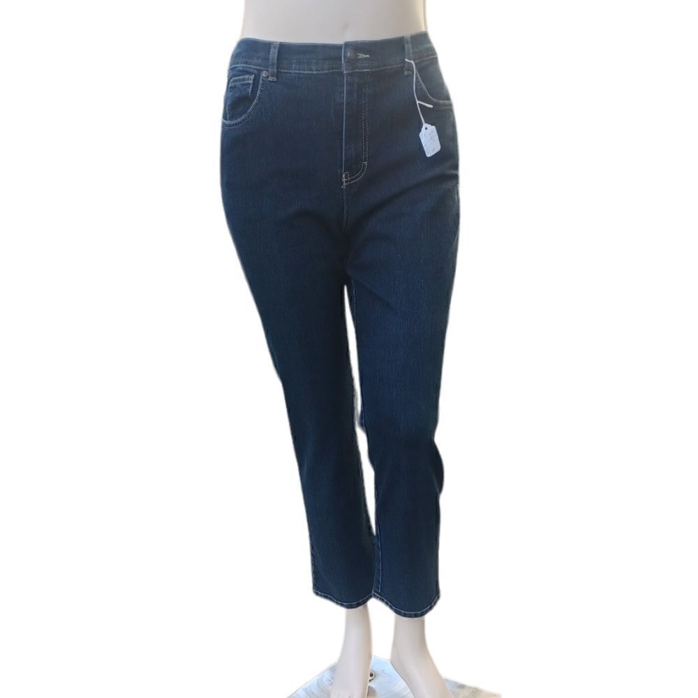 103919...Gloria Vanderbilt Straight Jeans Size 14