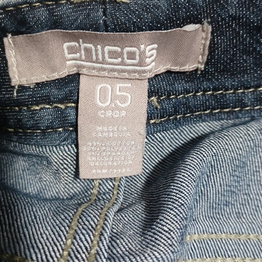 109316.....Girl's Chico's Crop Jeans Size 5