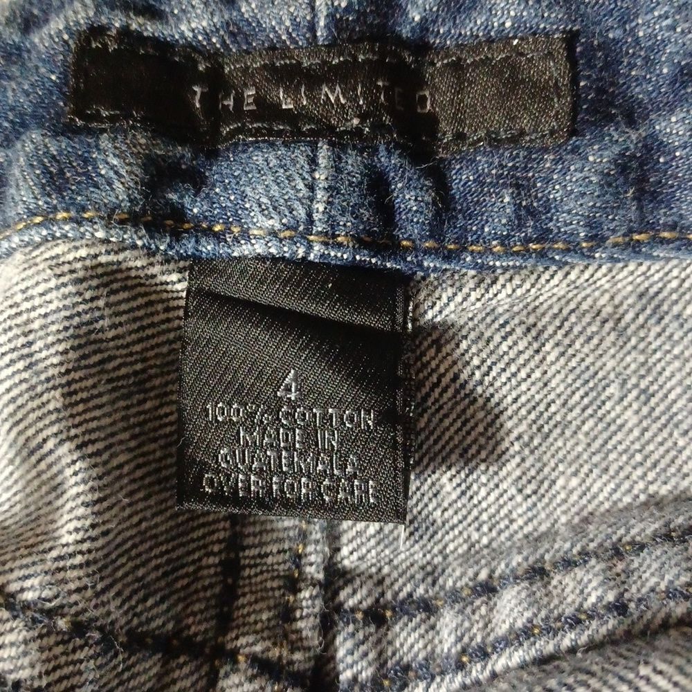 120910...Limited Boot Cut Jeans Size 4, W27"  21"Inseam 8"Rise