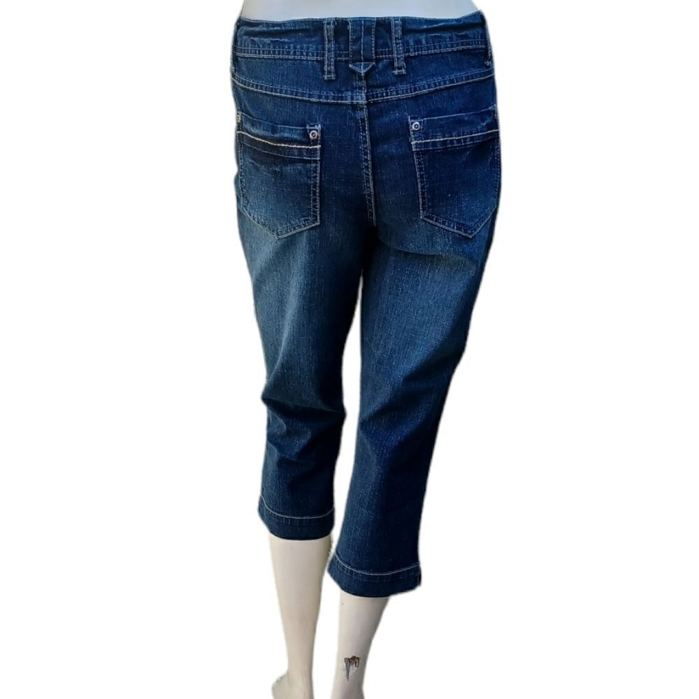 42161..Women's SO Crop Jeans Size 34" Waist,