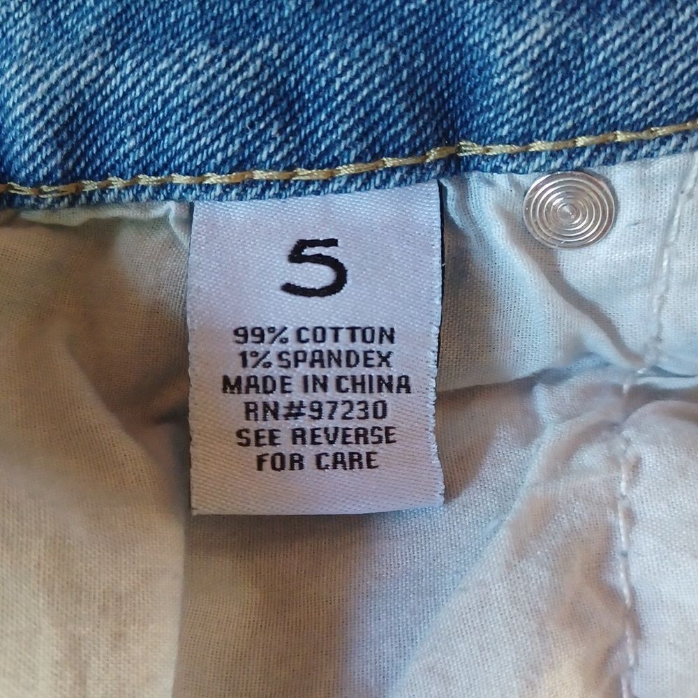 665643....Almost Famous Jean Shorts Size 5, W27"  2"Inseam   11"Rise