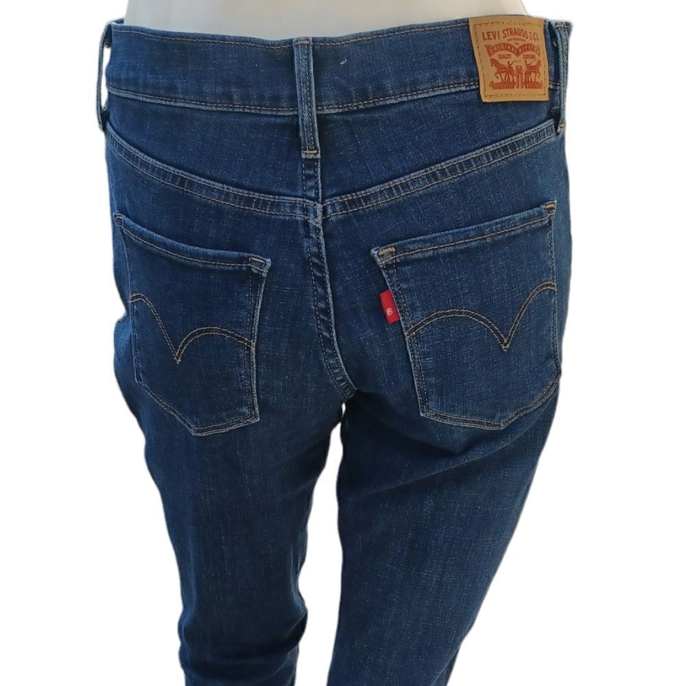 699320....Levi's 311 Shaping Skinny Jeans Size 28