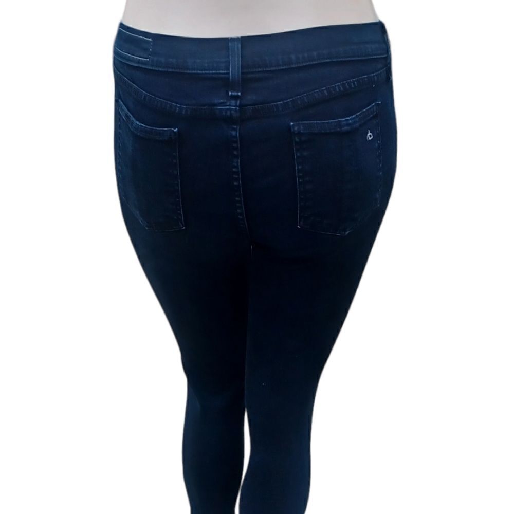 666243....Rag & Bone Skinny Jeans Size 32, 29"Inseam 9"Rise
