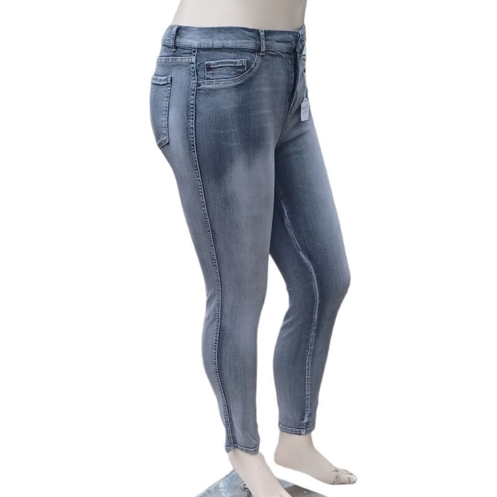 666342.....Soho New York & Company Jegging Size 14, W31" 28"Inseam  9"Rise