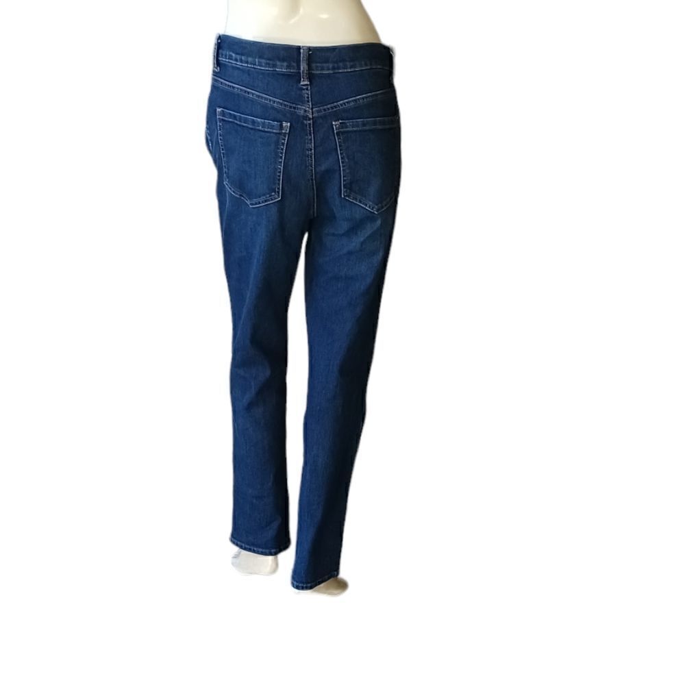 680724....Gloria Vanderbilt Straight Leg Jeans Size 6, W28" 29"Inseam 10"Rise