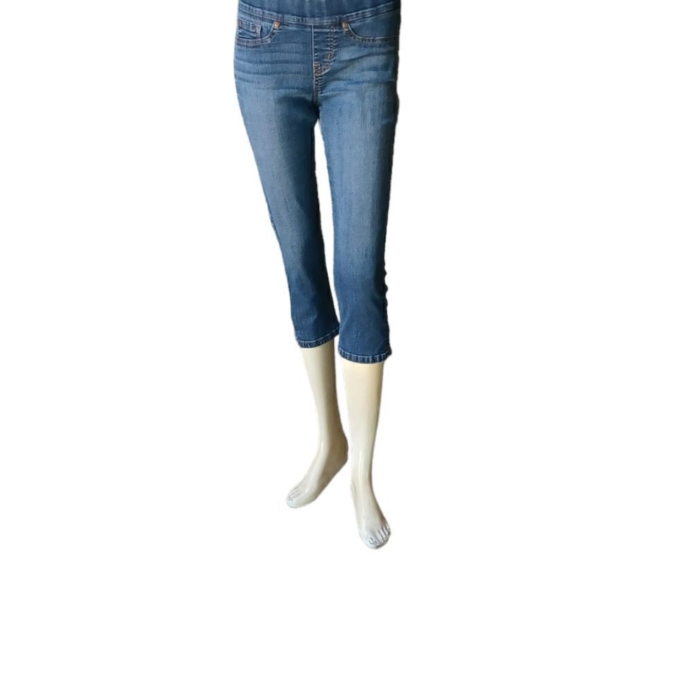 7003932.....Levi Strauss & Co Pull-On Misses Size 4