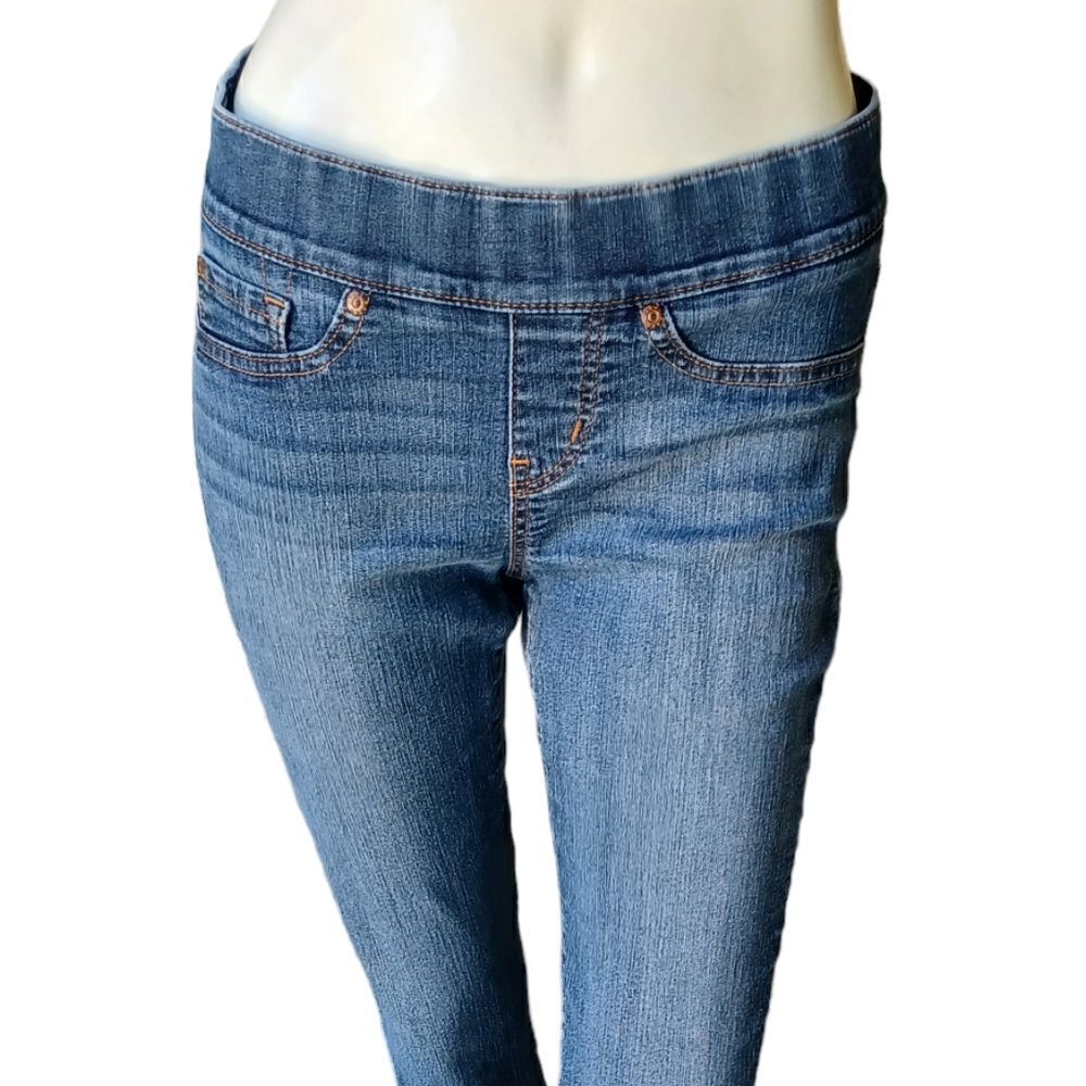 7003932.....Levi Strauss & Co Pull-On Misses Size 4