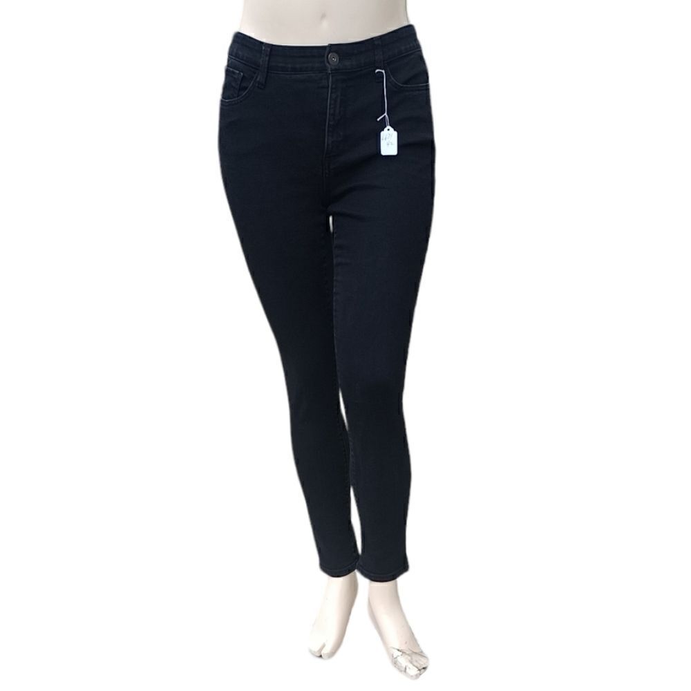 667143....St John's Bay Skinny Jeans Size 12, W31" 27"Inseam 10"Rise