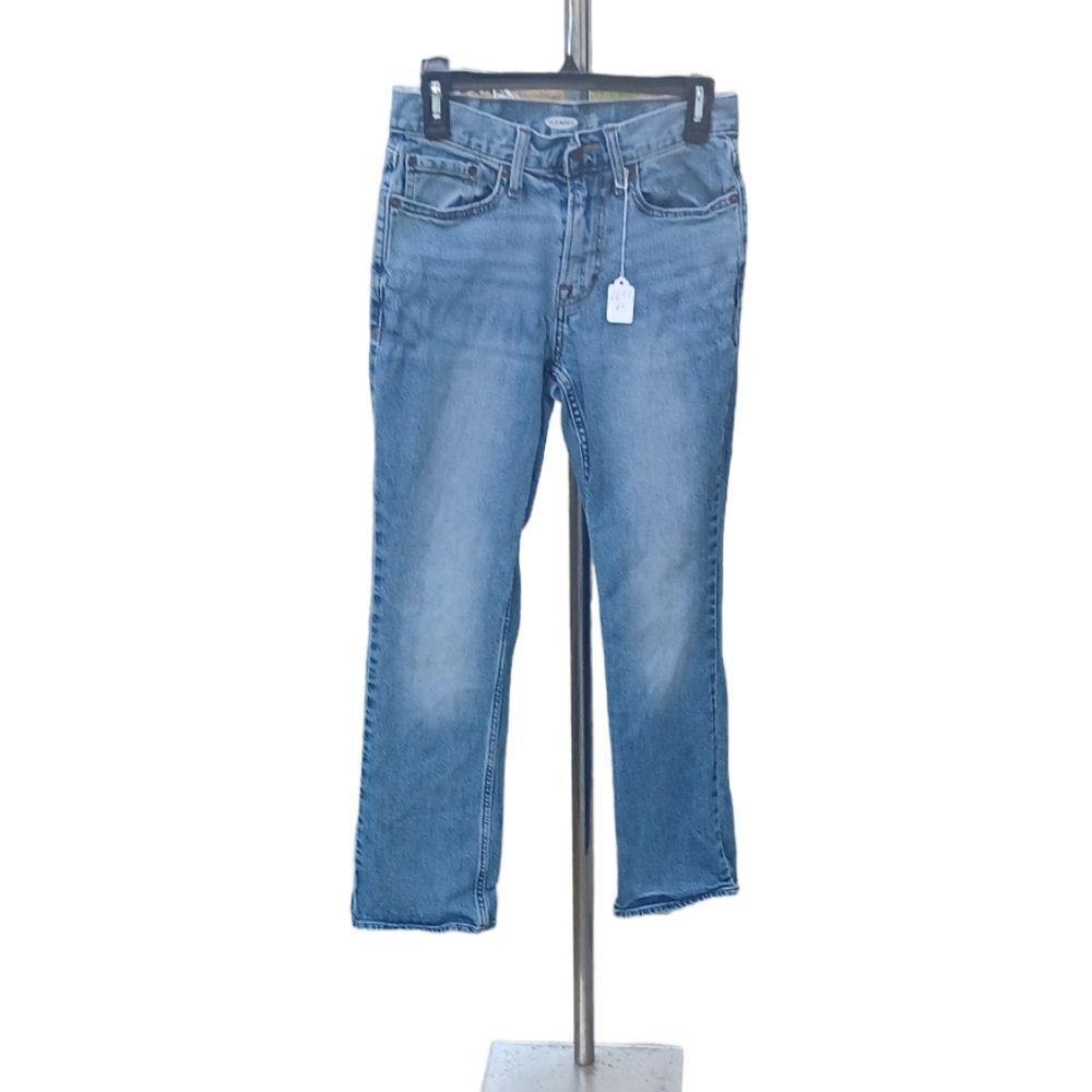 665242....Old Navy Straight leg Jeans Size 28X30, 9"Rise