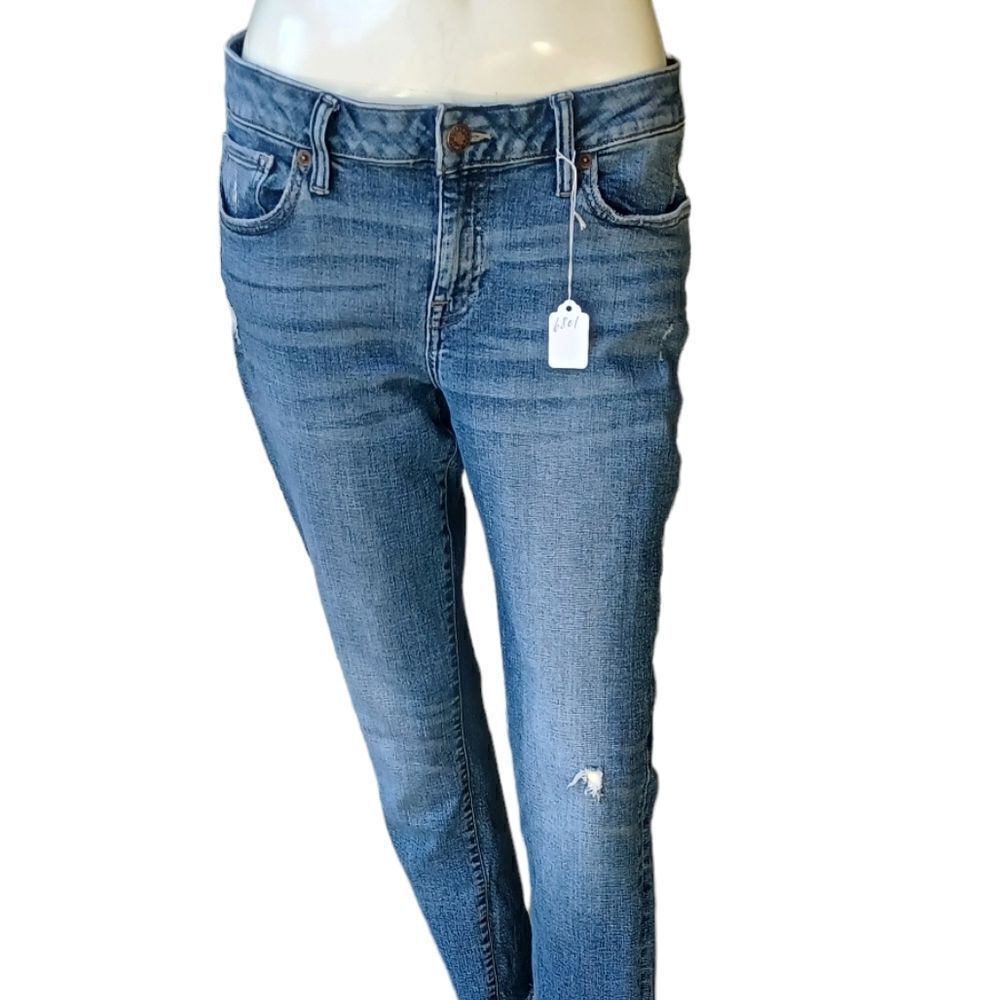 68014....Lucky Brand Straight leg Jeans Size 8/29, 8"Rise