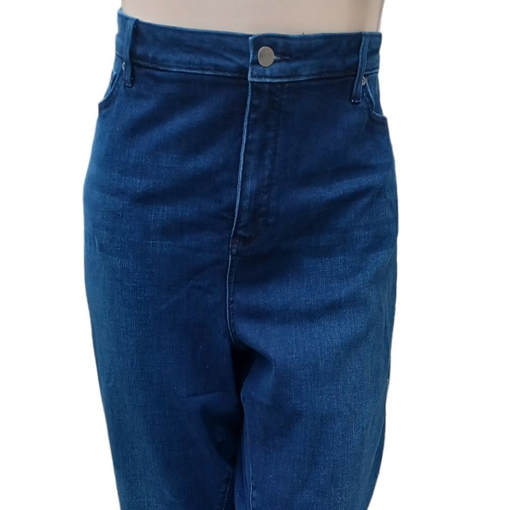 682328...NYDJ Barbara Bootcut Denim Jeans Size W28, 31"Inseam 13 1/2"Rise