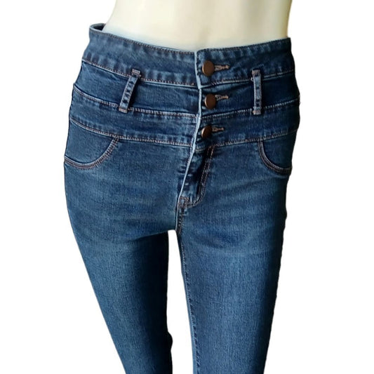 7003632....Refuge Skinny Jeans Size 4, W25" 27"Inseam  10"Rise