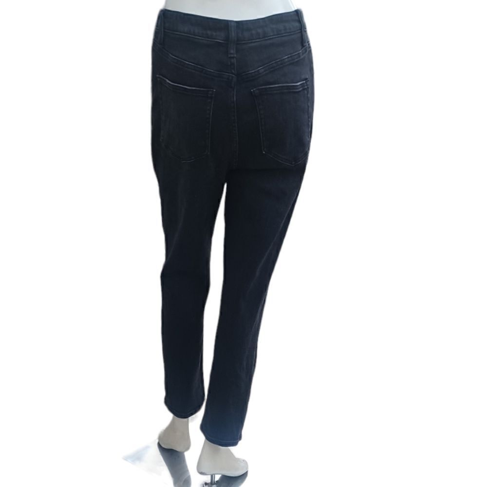 659841....Fashion Nova Straight leg Jeans Size 29, W27" 26"Inseam 11"Rise