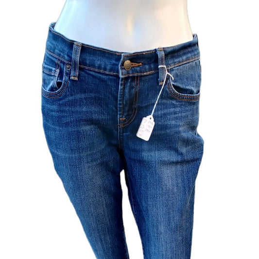 43019..Preowned Old Navy Sweetheart Jeans Size 2 Short,W26" 27"Inseam 8"Rise