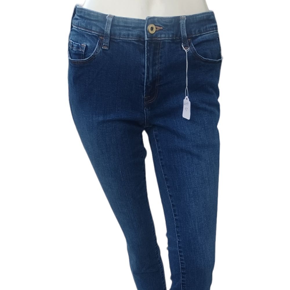 669143....Tommy Hilfiger Skinny Jeans Size 6, W26" 26"Inseam 8 1/2"Rise