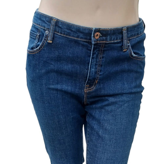 10211...Gap Wide leg Jeans Size 14R, 34" Waist 10" Rise 30" Inseam