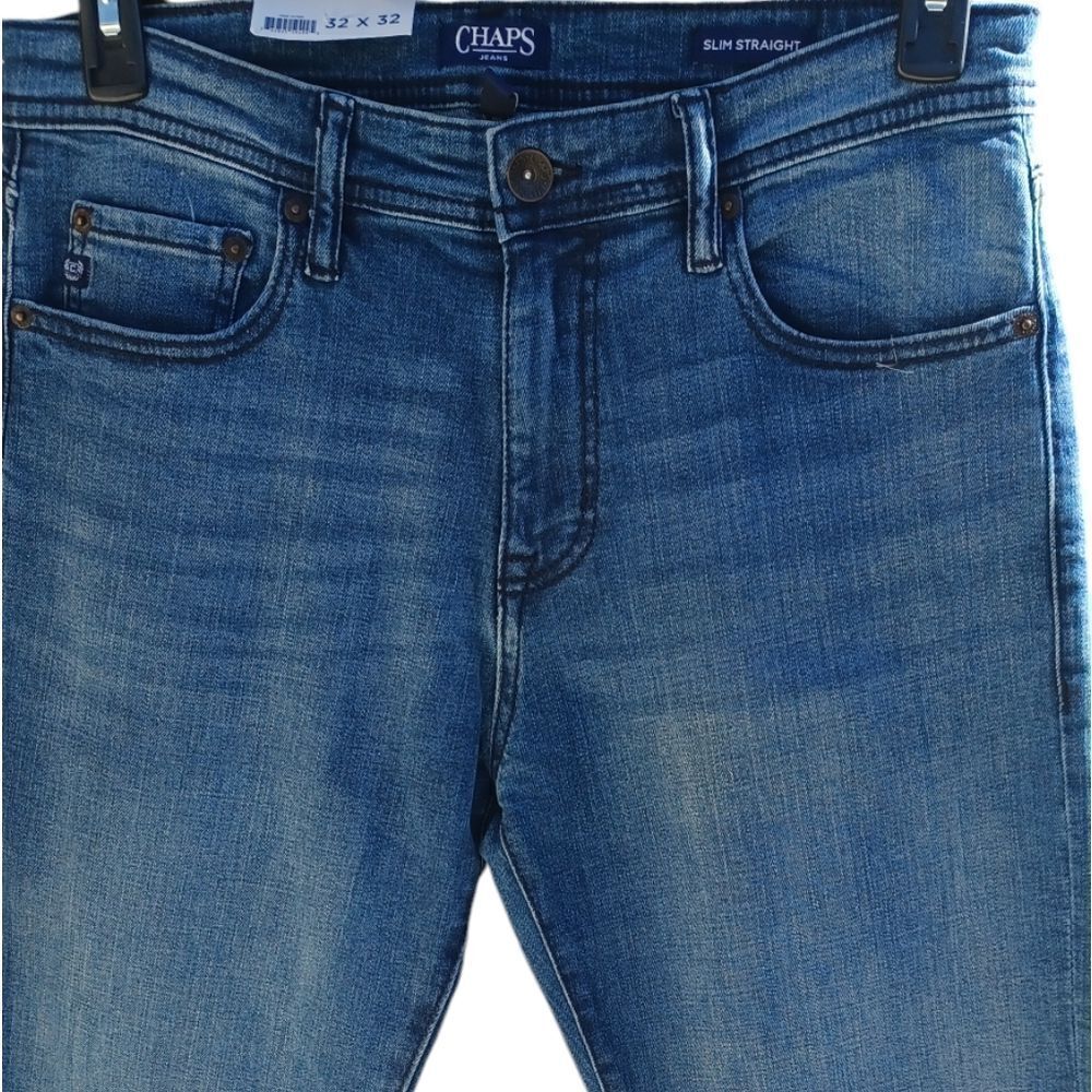 10201....Chaps Straight leg Jeans Size 32X32