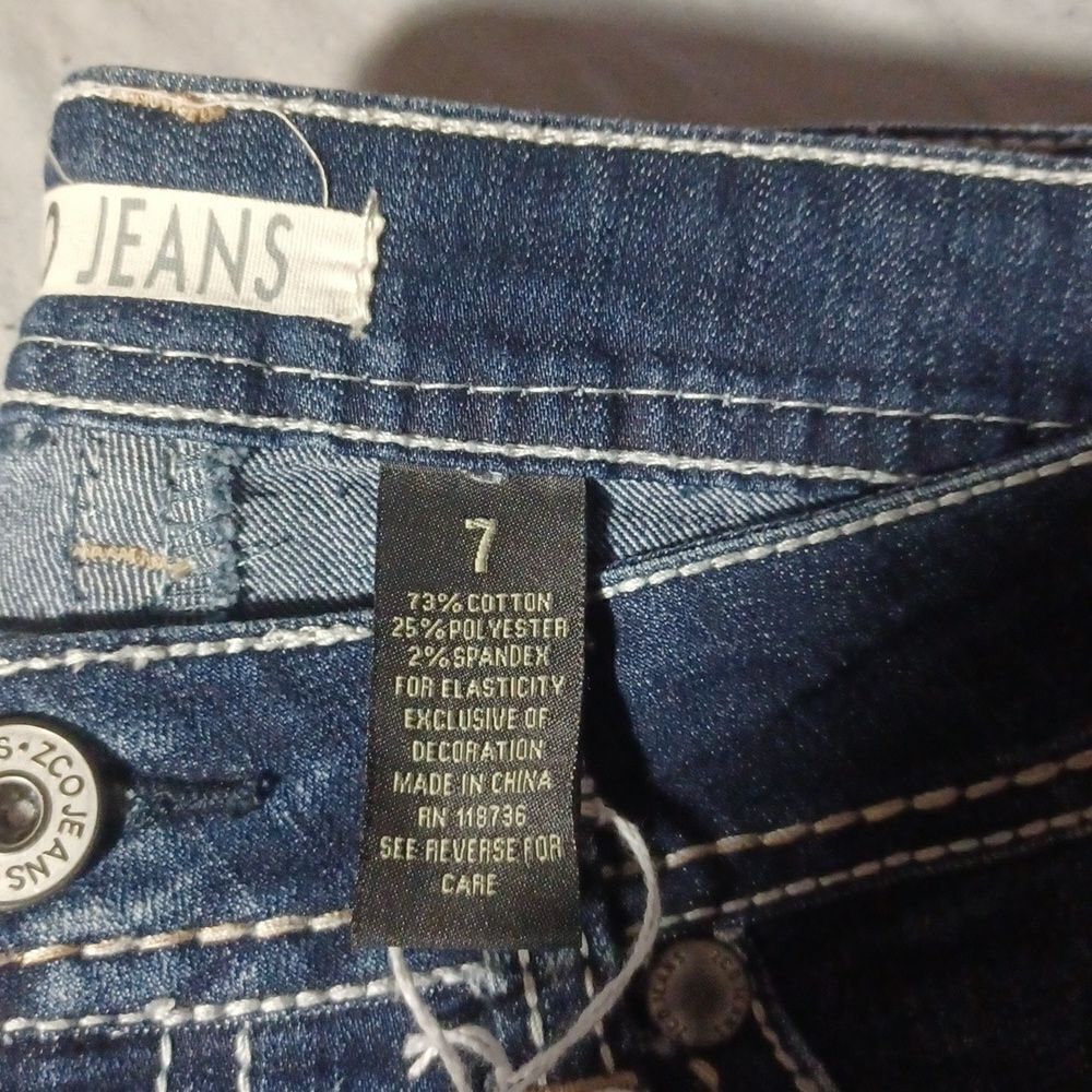 10607...Girl's ZCO Crop Jeans Size 7, 22" Inseam