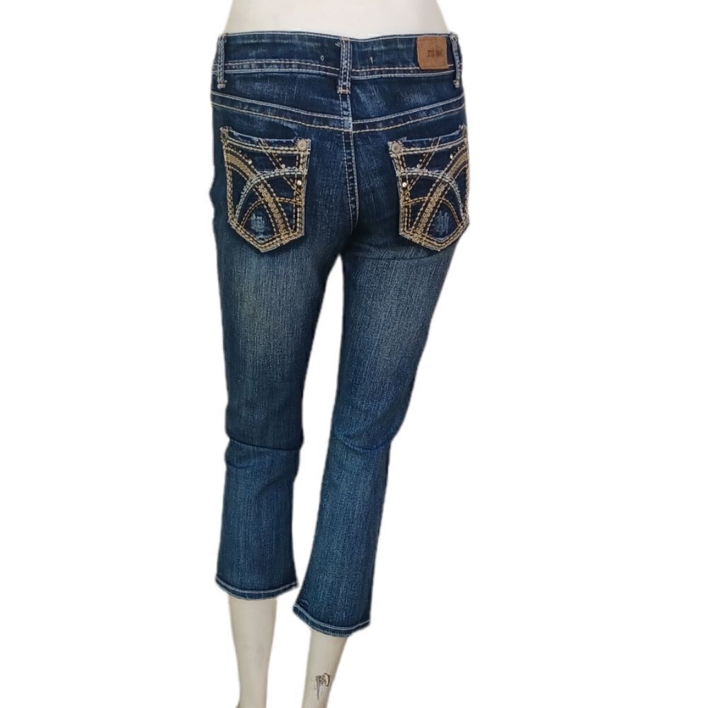 10607...Girl's ZCO Crop Jeans Size 7, 22" Inseam