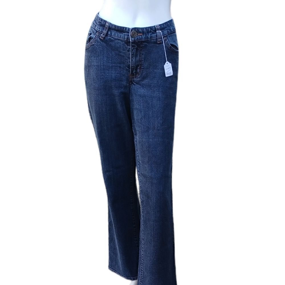 40738....Venezia Boot Cut Jeans Size 10Avg