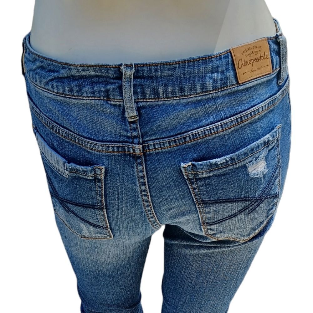 43925...Aeropostale Skinny Jeans Size 4R, 28"W, 21" Inseam, 7"Rise