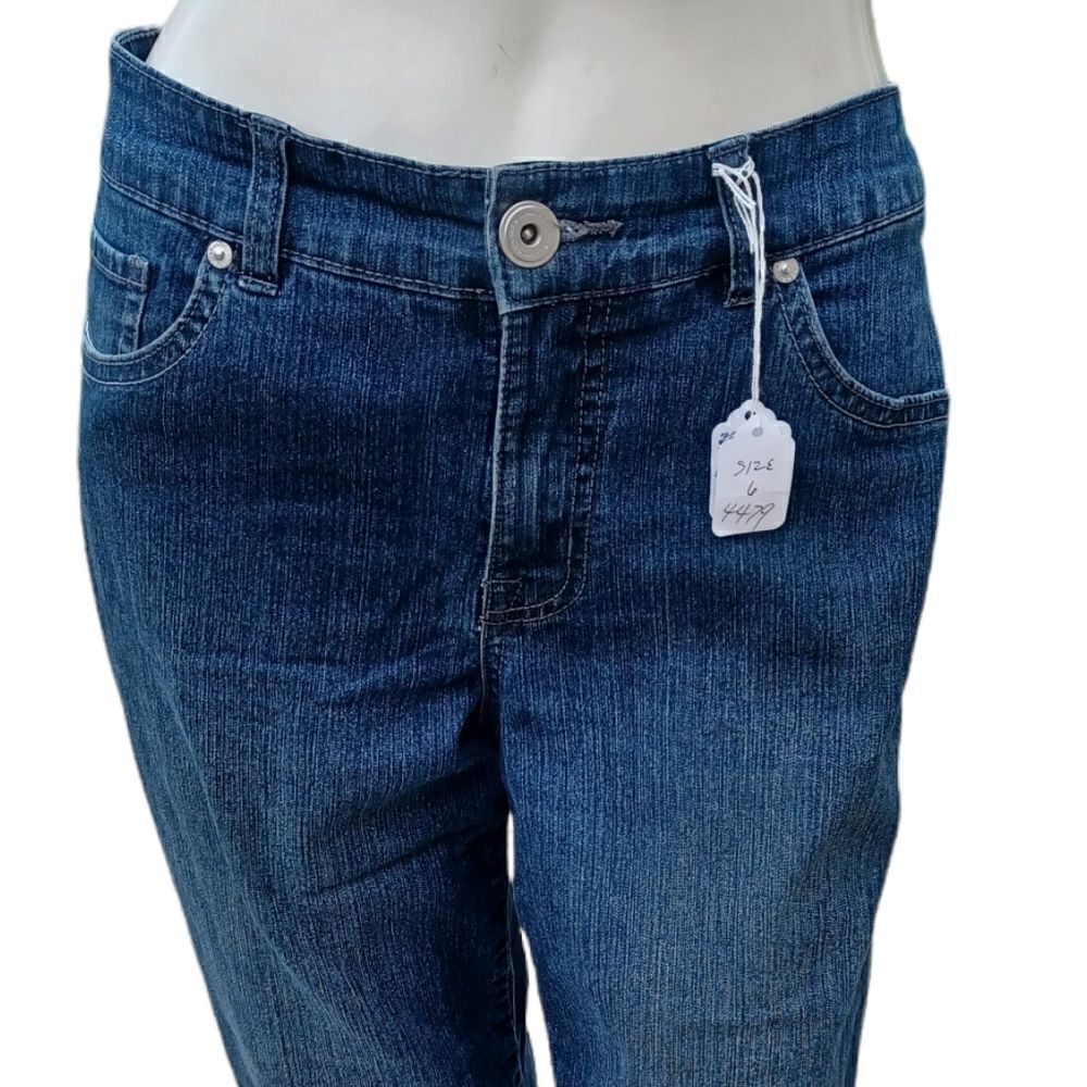 447910...BandolinoBlu Crop Jeans Size 6