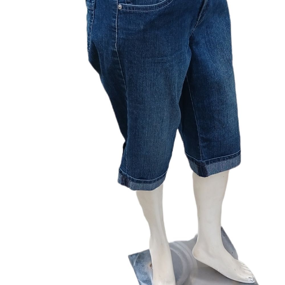 447910...BandolinoBlu Crop Jeans Size 6