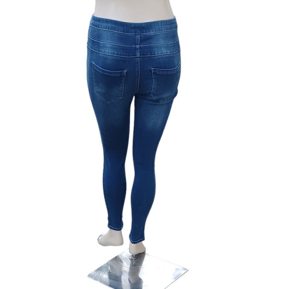 685546....Mudd Skinny Jeans Size 11, W32" 28"Inseam  10"Rise