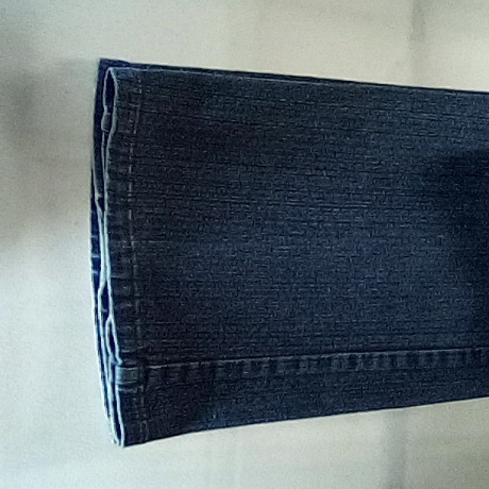 433616...Ellemenno Bootcut Jeans Size 11