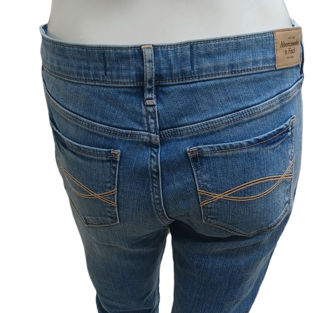 40715....Abercrombie & Fitch Bootcut Jeans Size 4S W27 L31, 8"Rise