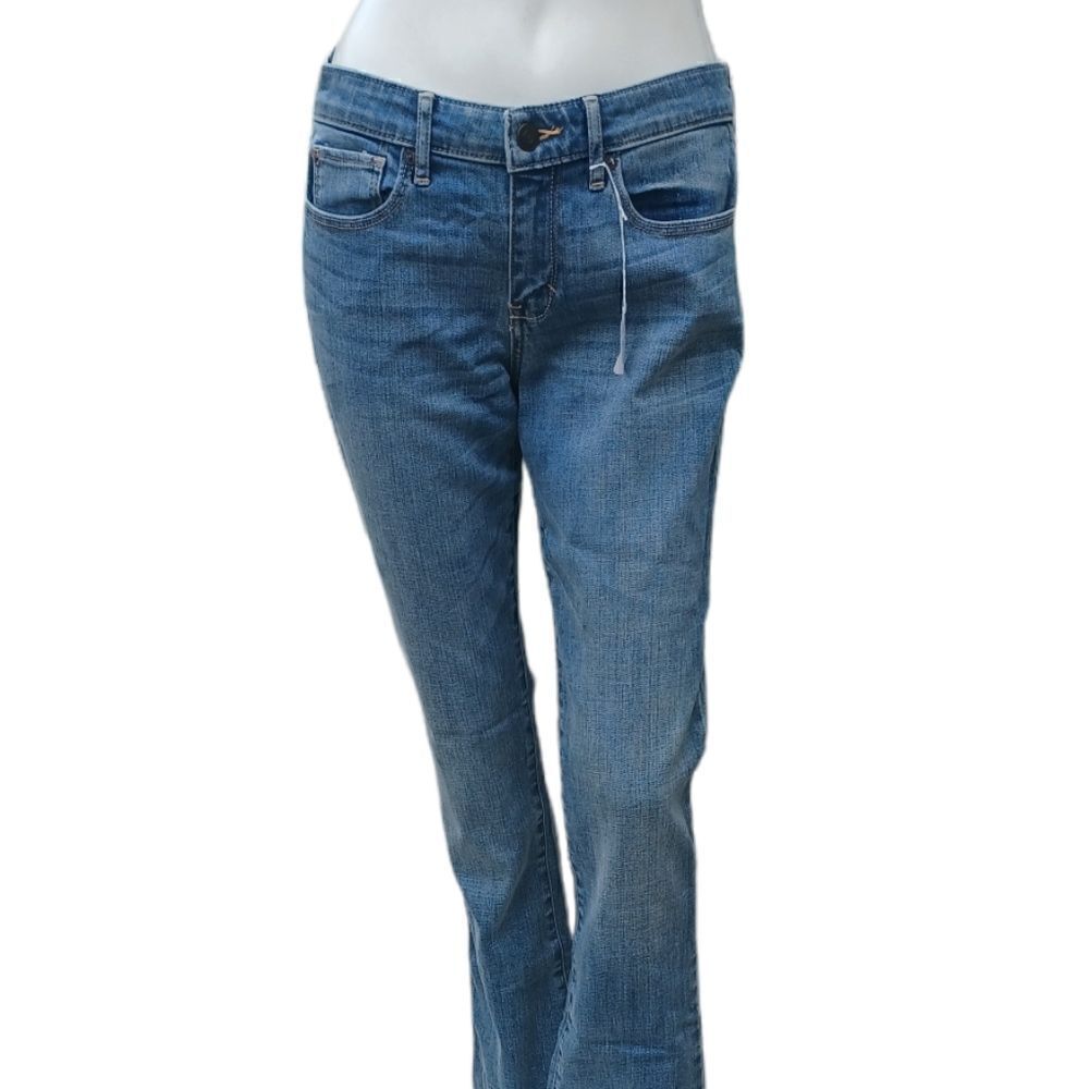 40715....Abercrombie & Fitch Bootcut Jeans Size 4S W27 L31, 8"Rise