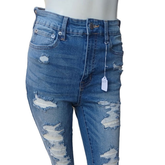 668043....Aeropostale Skinny Jeans Size 8R 24"W, 27"Inseam, 10"Rise