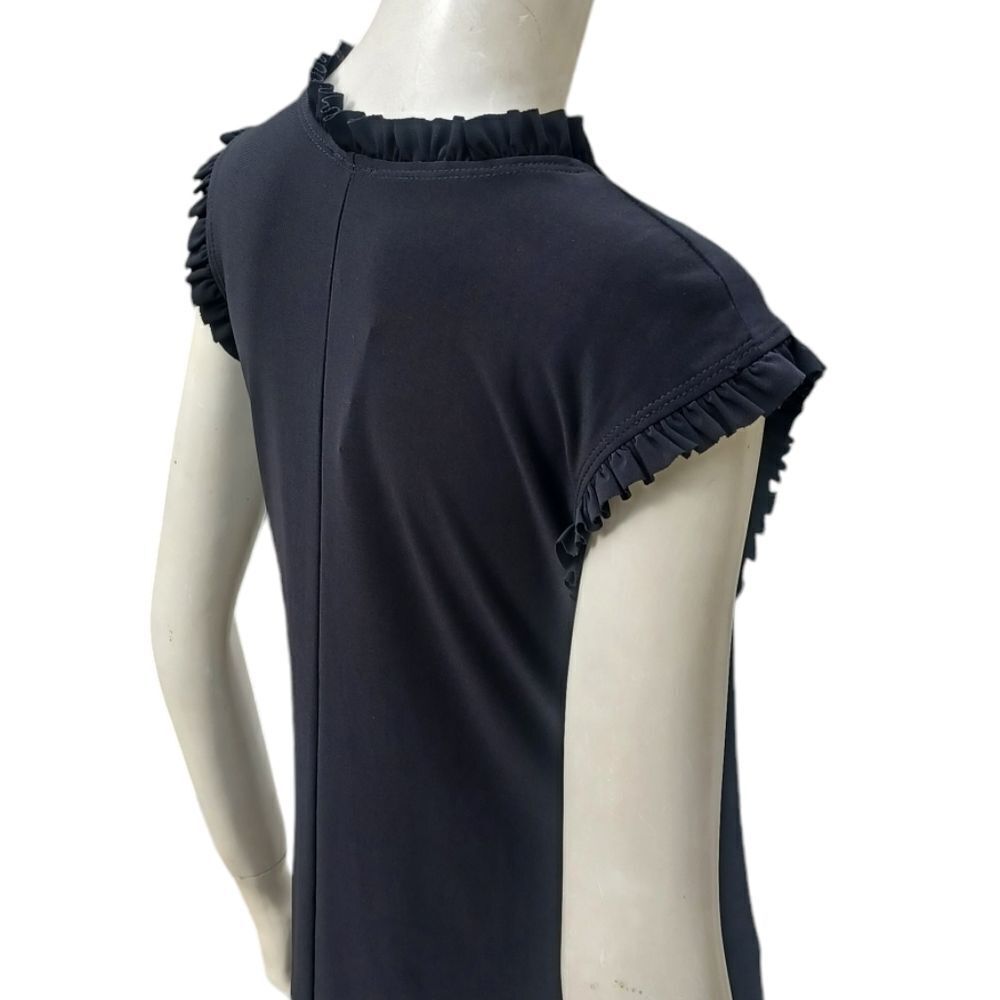 4178....Nicole Miller Black Sleeveless Top Size Medium