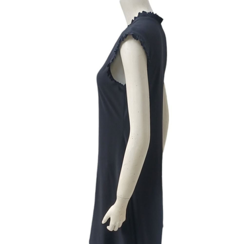 4178....Nicole Miller Black Sleeveless Top Size Medium