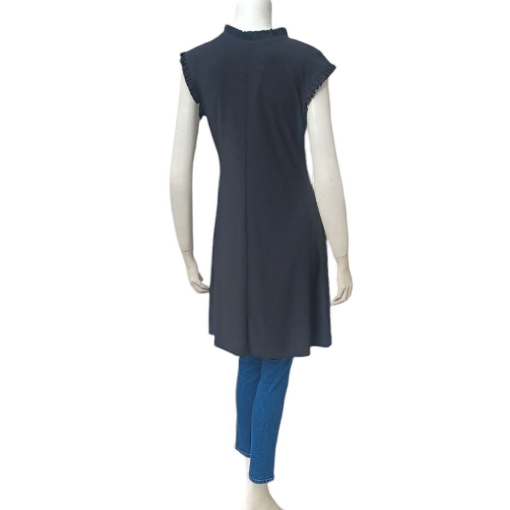4178....Nicole Miller Black Sleeveless Top Size Medium