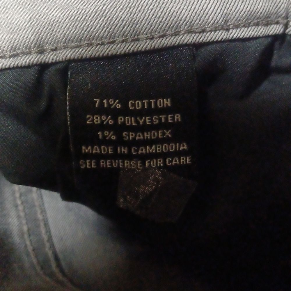 44271....RSQ Super Skinny Jeans Size 18JR W28" 26Inseam  8 1/2" Rise