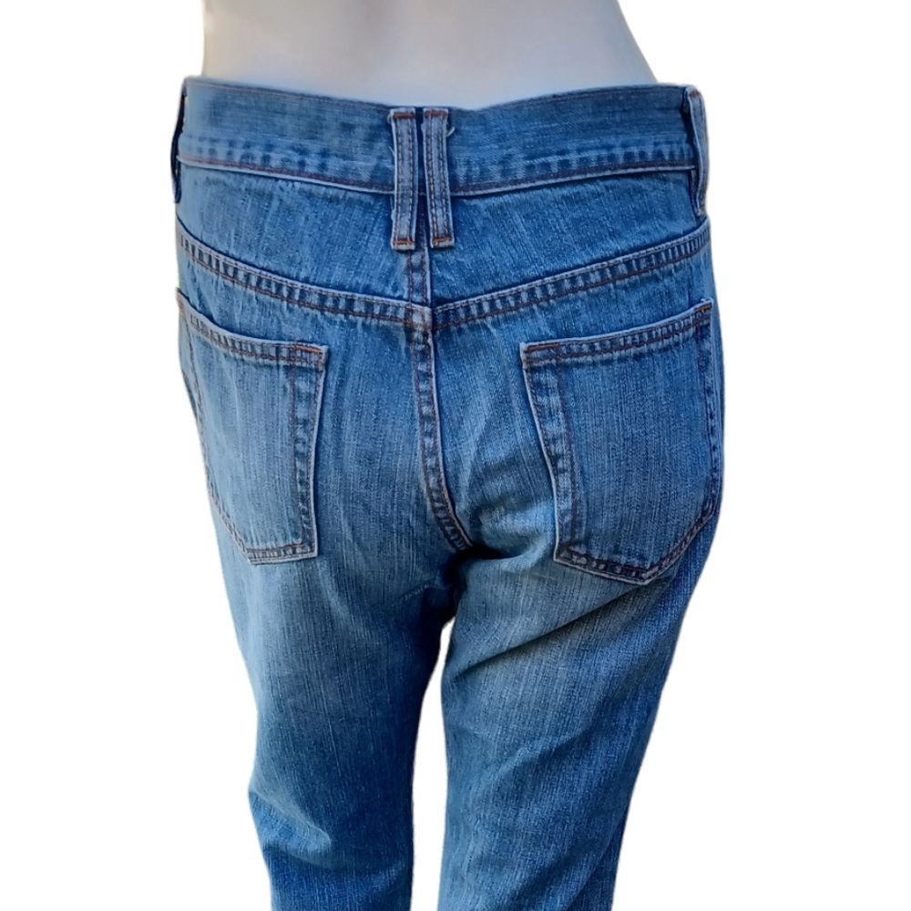 44328...Old Navy Low Waist Crop Jeans Size 8, W30" 22"Inseam 9"Rise