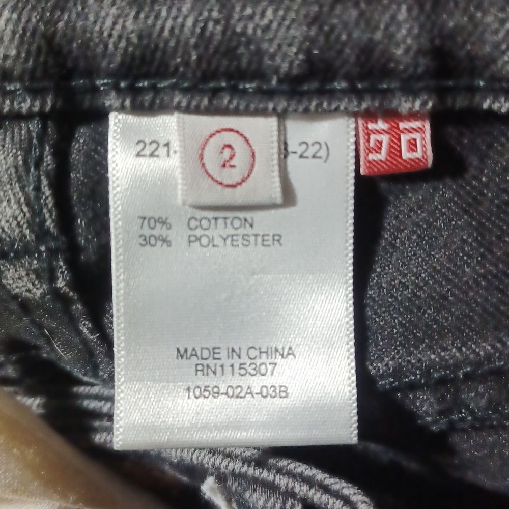 44531.....Black Skinny Jeans Size 2