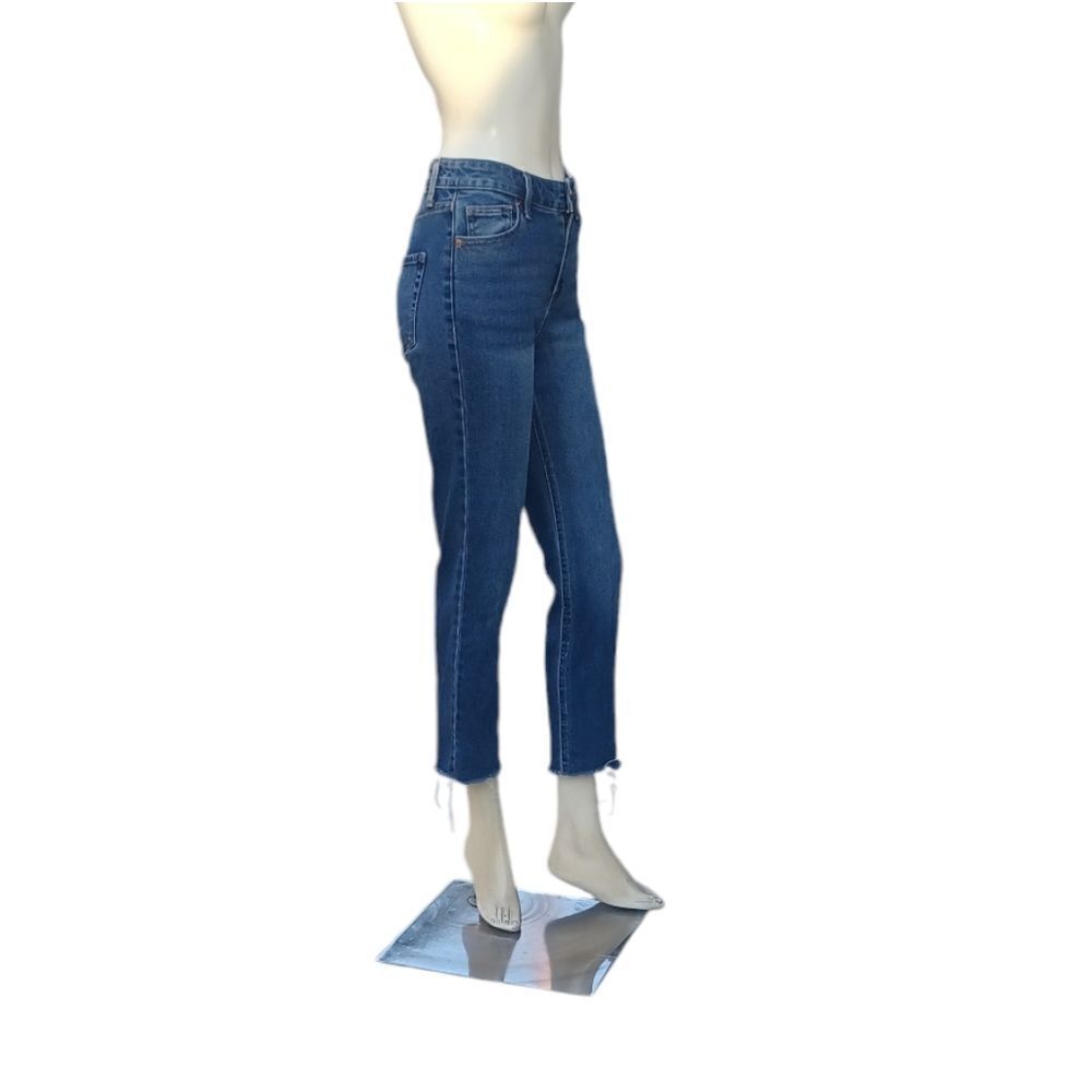 4118....Wild Fable Straight leg Jeans Size 00