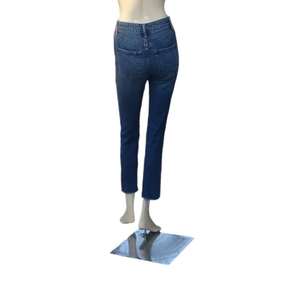 4118....Wild Fable Straight leg Jeans Size 00