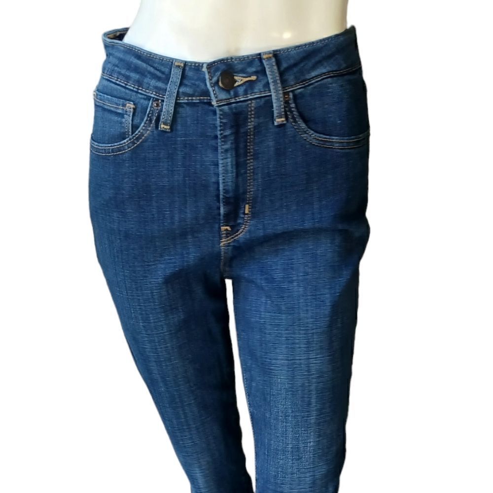 69584....Levi's 721 High Rise Skinny Jeans Size 28