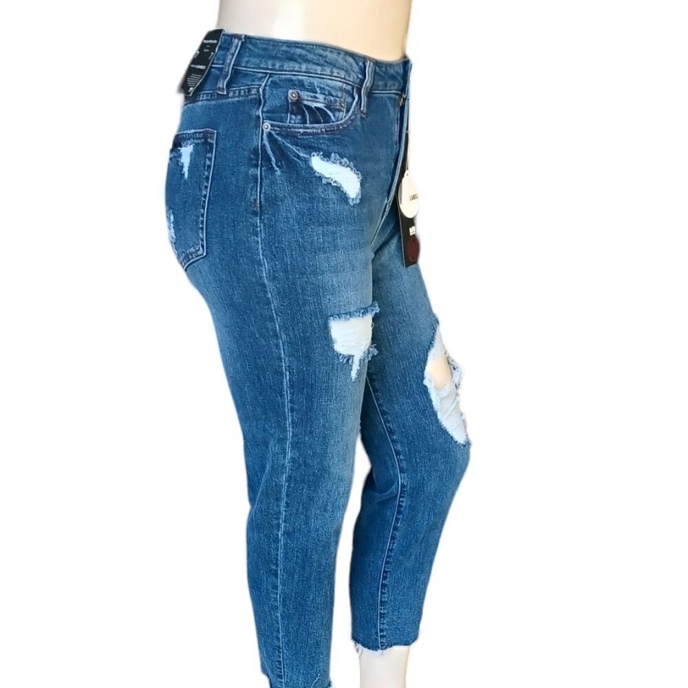 674321....l&M Black Label Margaret High Rise Mom Jeans Size 7