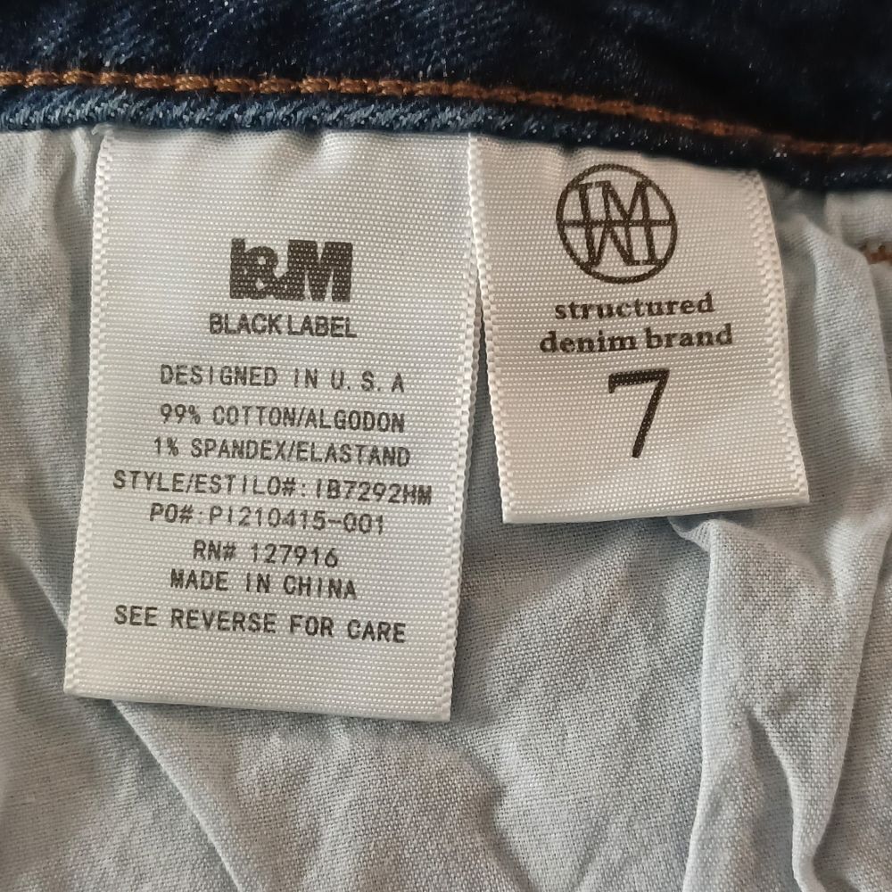 674321....l&M Black Label Margaret High Rise Mom Jeans Size 7
