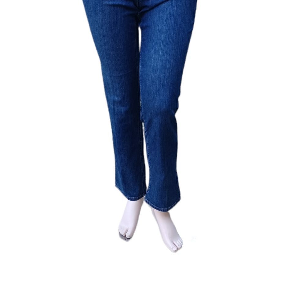 43638...Croft&Barrow Straight leg Jeans Size 10Avg