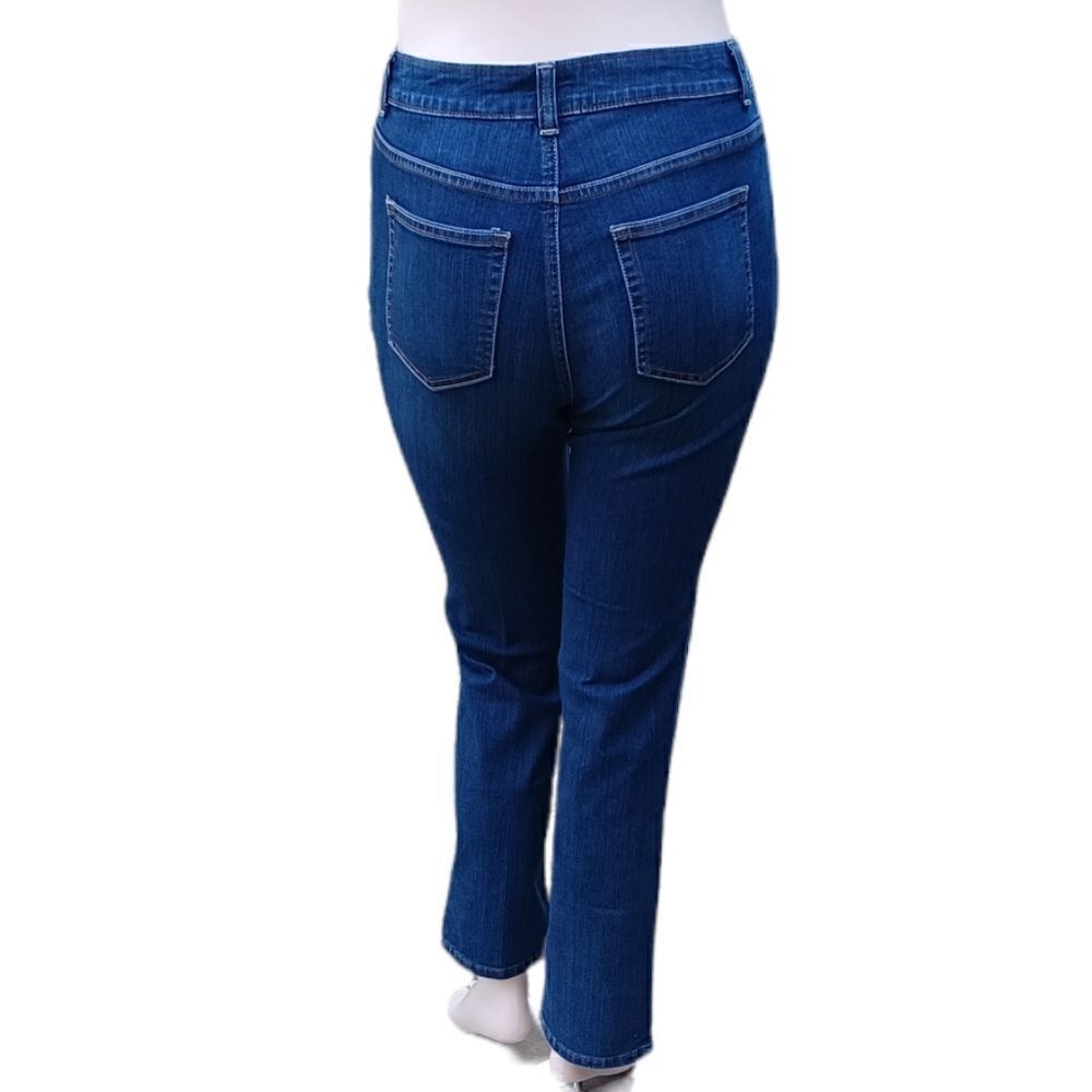 43638...Croft&Barrow Straight leg Jeans Size 10Avg