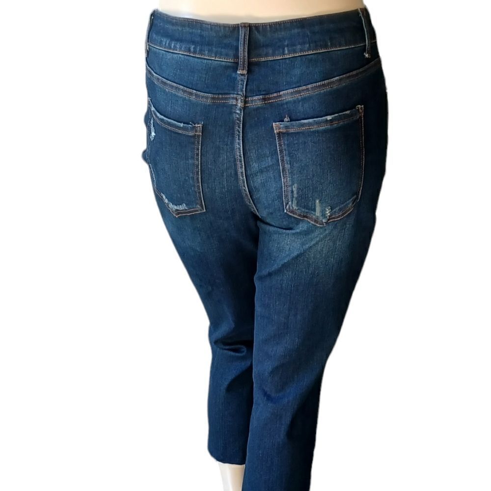 674546...Time And Tru High Rise Crop Jeans Size 12, W30" 24"Inseam  11"Rise