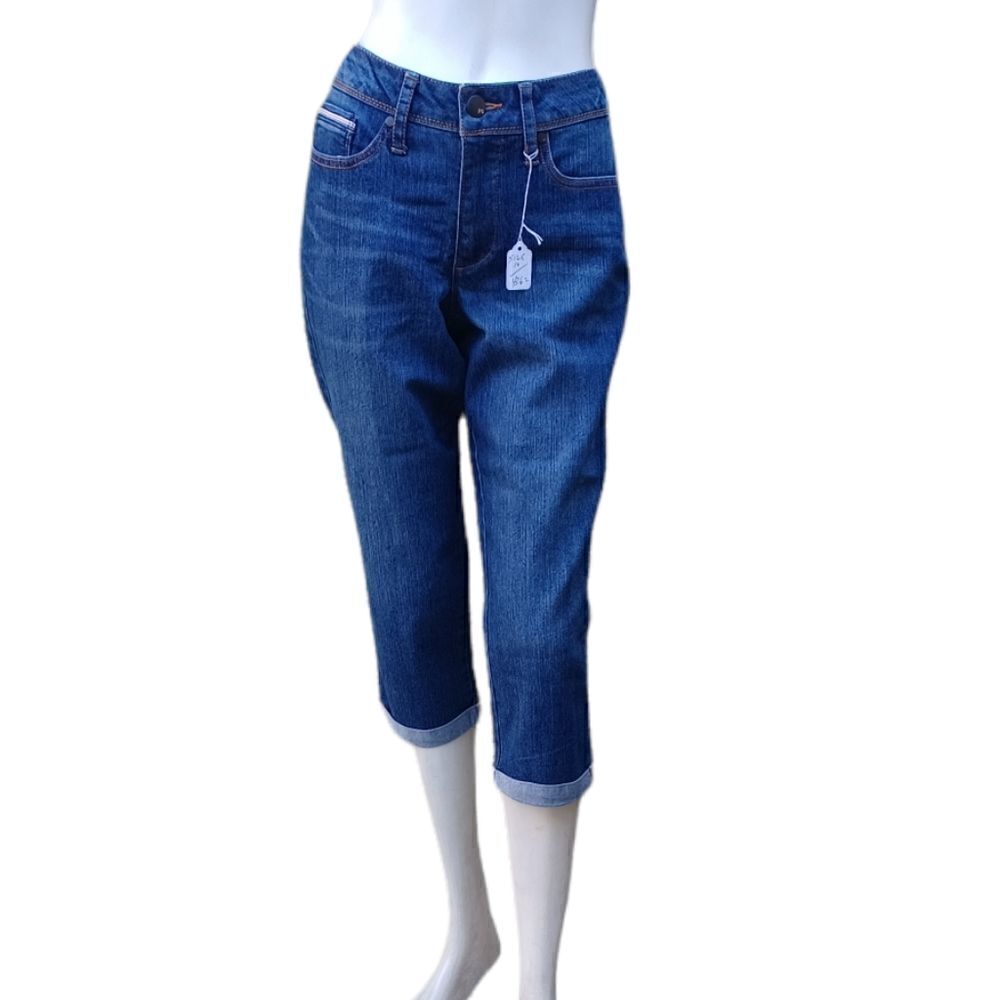 43628...Faded Glory Crop Jeans Size 10