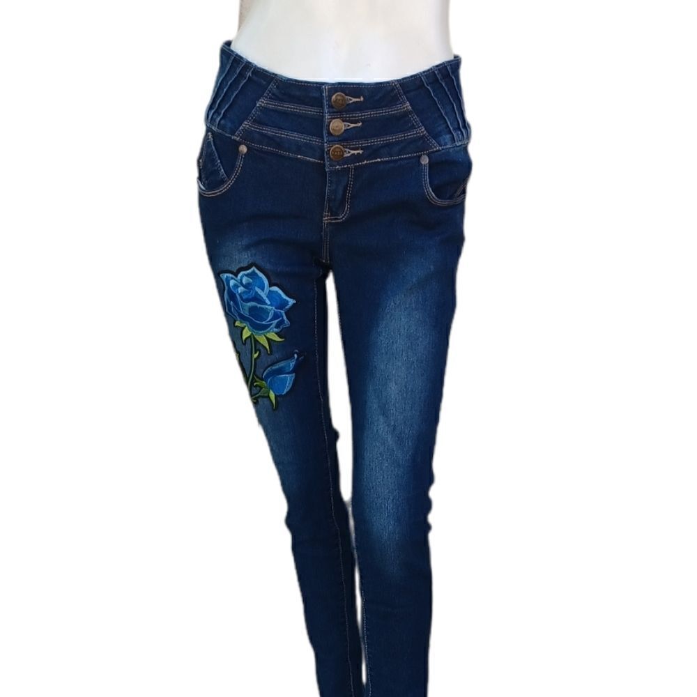 43177....Kaba Skinny Jeans Size 7