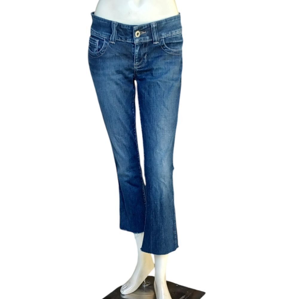 4189.....Guess Daredevil Bootcut Jeans Size 27, 24" Inseam 7" Rise